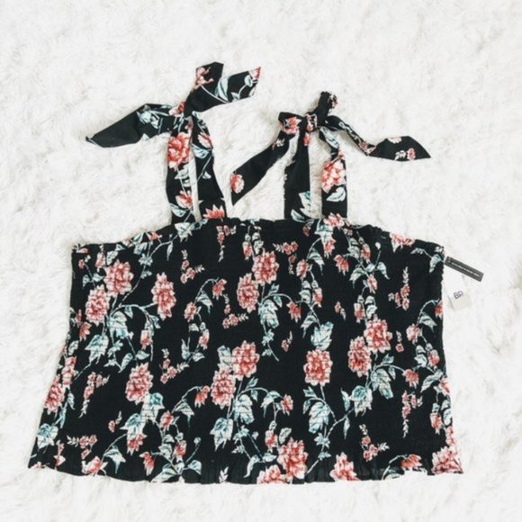 New W Tag BP 4X Plus Black Floral Halter Tank Top Shirt Tie Straps Shirred - Picture 3 of 7